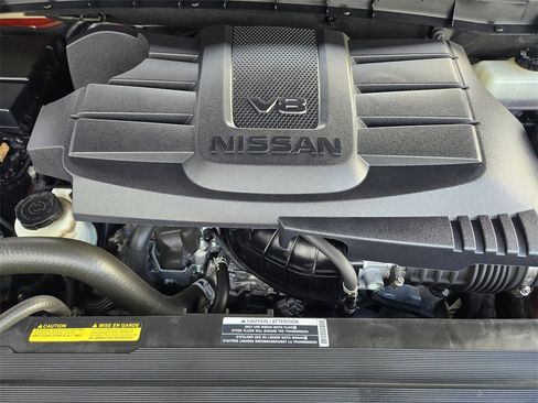 Used 2021 Nissan Titan PRO-4X w/ Pro-4x Convenience Package image 28