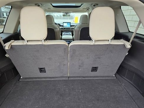 Used 2023 Lincoln Aviator Reserve w/ Equipment Group 201A image 44