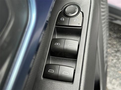 New 2026 Chevrolet Equinox EV LT image 21