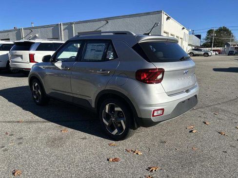 New 2026 Hyundai Venue SEL image 5