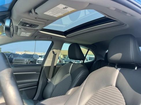 Used 2018 Toyota Camry SE w/ Audio Package FWD image 27