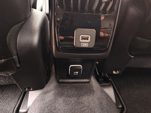 Certified 2024 Jeep Compass Limited image 20