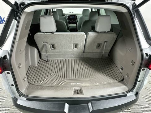 Used 2019 Chevrolet Traverse LT FWD image 32