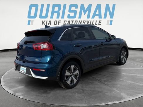 Used 2018 Kia Niro EX image 6