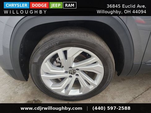 Used 2021 Volkswagen Atlas SE w/ Panoramic Sunroof Package AWD/4WD image 39