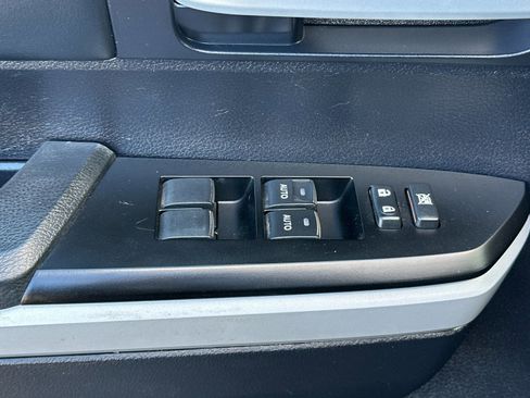Used 2020 Toyota Tundra Limited w/ Limited Premium Package AWD/4WD image 12