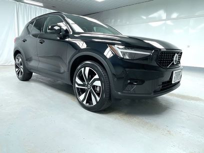 Certified 2025 Volvo XC40 B5 Plus