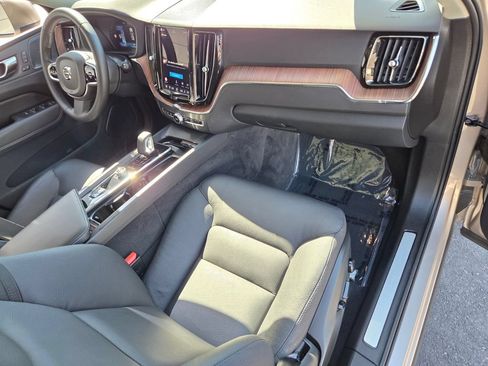 Used 2023 Volvo XC60 T8 Plus AWD/4WD image 22