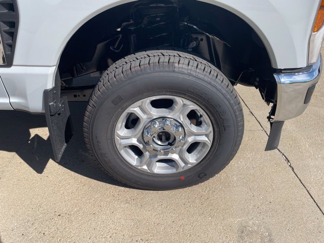 New 2026 Ford F250 XLT AWD/4WD image 2