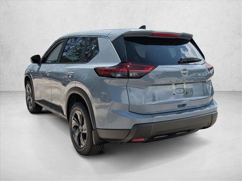 New 2026 Nissan Rogue SV FWD image 8
