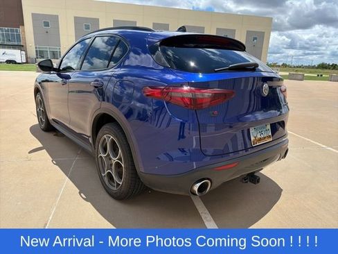 Used 2021 Alfa Romeo Stelvio Sprint w/ Nero Edizione AWD/4WD image 3