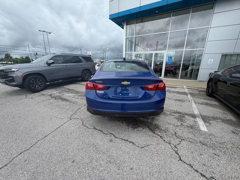 Used 2023 Chevrolet Malibu LS FWD image 4