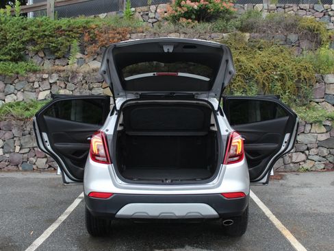Used 2018 Buick Encore Preferred AWD/4WD image 10