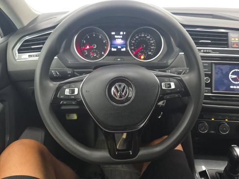 Used 2018 Volkswagen Tiguan S FWD image 13
