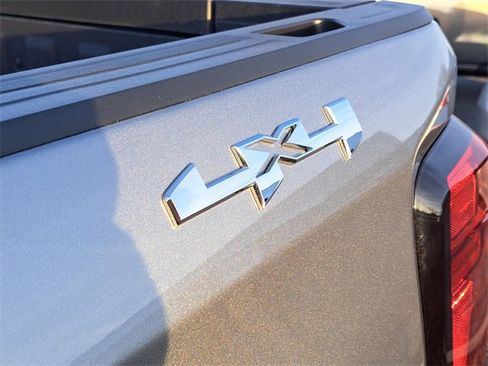 Used 2025 GMC Sierra 1500 Elevation image 6