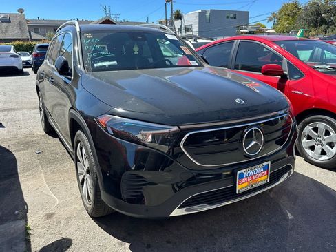 Used 2023 Mercedes-Benz EQB 300 4MATIC image 2
