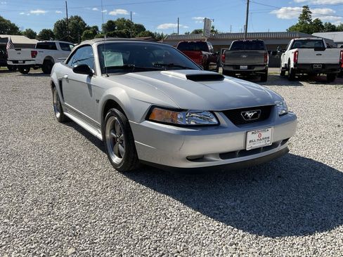 Used 2003 Ford Mustang GT RWD image 3