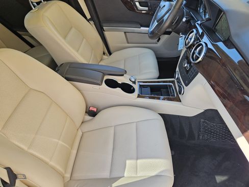 Used 2015 Mercedes-Benz GLK 350 2WD image 10