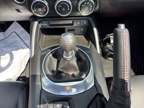 Used 2019 MAZDA MX-5 Miata RF Grand Touring w/ GT-S Package RWD image 21