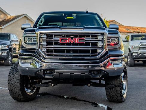 Used 2018 GMC Sierra 1500 SLT AWD/4WD image 6