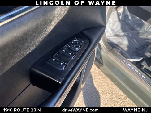 Certified 2022 Lincoln Nautilus Reserve image 13