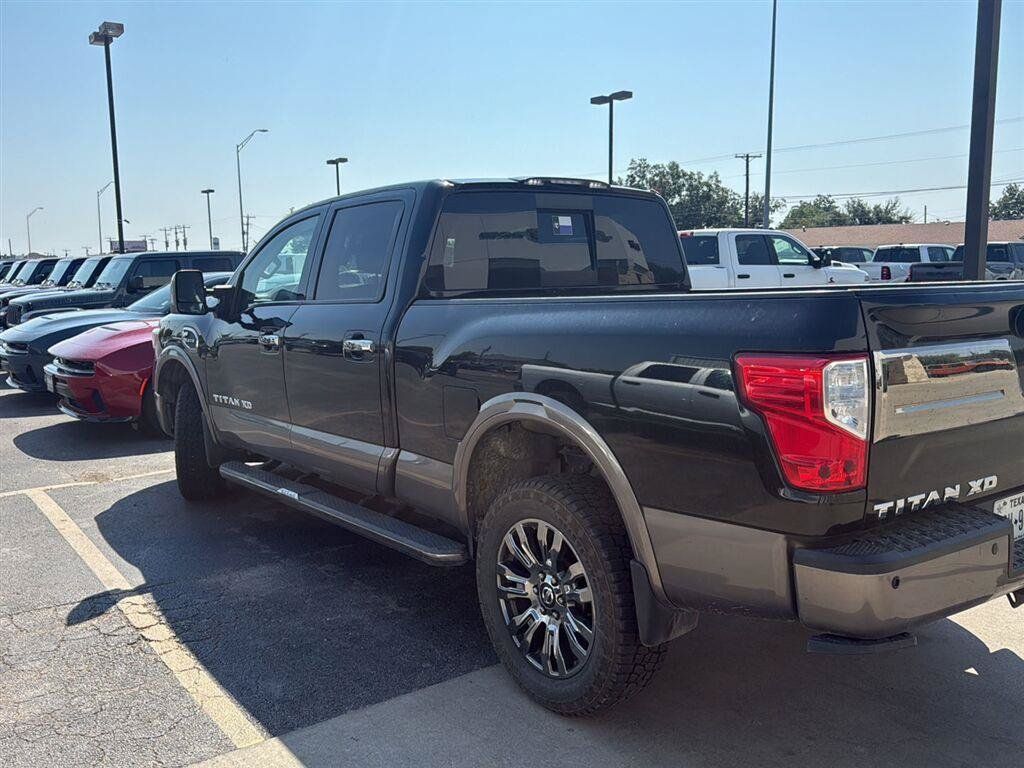 Used 2018 Nissan Titan Platinum Reserve w/ Platinum Utility Package AWD/4WD image 4