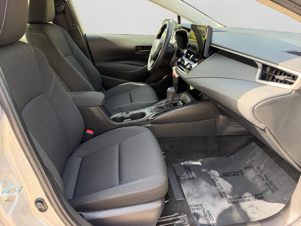 Used 2026 Toyota Corolla LE FWD image 8