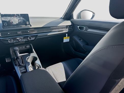New 2026 Honda Civic Sport image 18