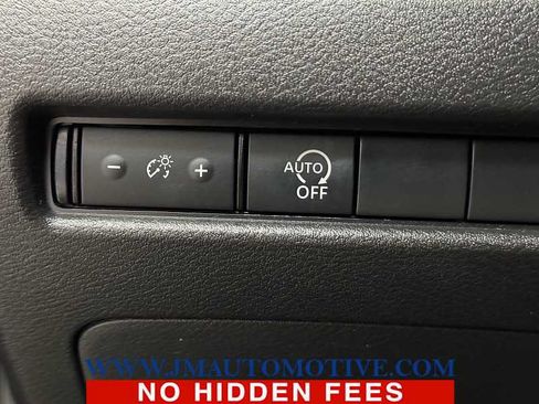 Used 2023 Nissan Rogue S AWD/4WD image 32