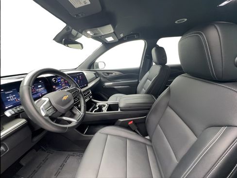Used 2026 Chevrolet Traverse LT FWD image 18