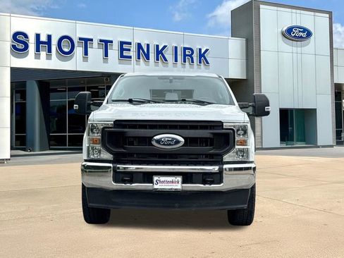 Used 2022 Ford F250 XL w/ Power Equipment Group AWD/4WD image 2