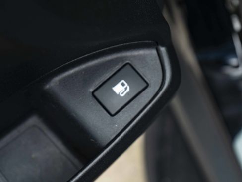 Certified 2025 Honda Ridgeline Black Edition image 41