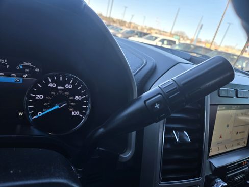 Used 2019 Ford F350 Lariat w/ Chrome Package image 22