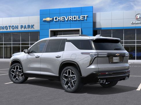 New 2026 Chevrolet Traverse High Country w/ LPO, Floor Liner Package image 3