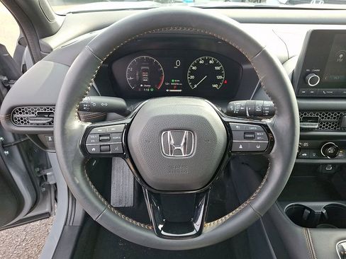 Used 2023 Honda HR-V Sport image 19