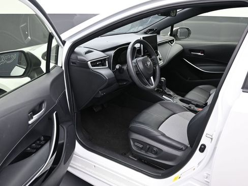 Used 2023 Toyota Corolla XSE image 10