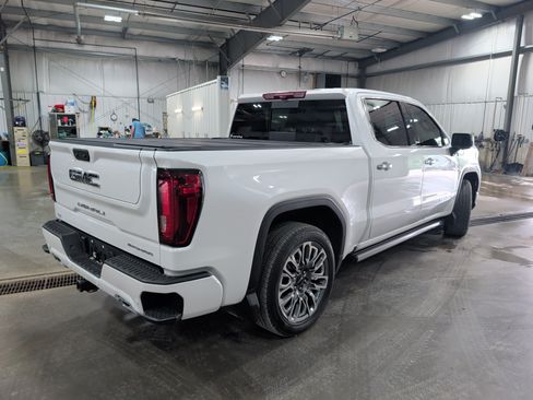 Used 2025 GMC Sierra 1500 Denali Ultimate AWD/4WD image 3