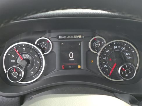 New 2026 RAM 2500 Big Horn AWD/4WD image 10