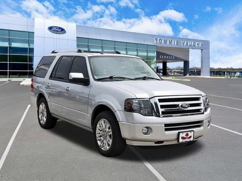 Used 2014 Ford Expedition Limited w/ Equipment Group 301A RWD image 6