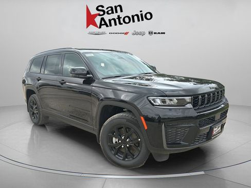 New 2026 Jeep Grand Cherokee L 4WD image 1