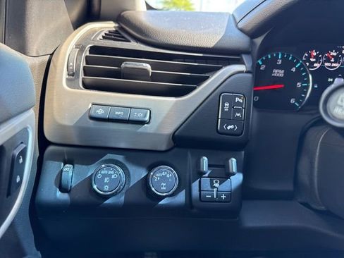 Used 2019 GMC Yukon Denali w/ Open Road Package AWD/4WD image 19