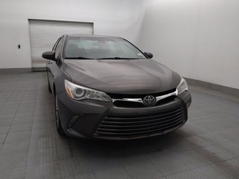 Used 2017 Toyota Camry XLE w/ Moonroof Package image 14