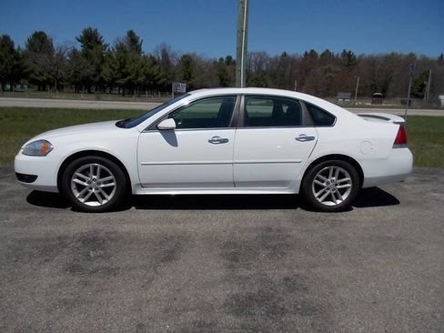 Used 2015 Chevrolet Impala LTZ image 2
