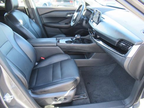 Used 2022 Nissan Rogue SL w/ SL Premium Package FWD image 10