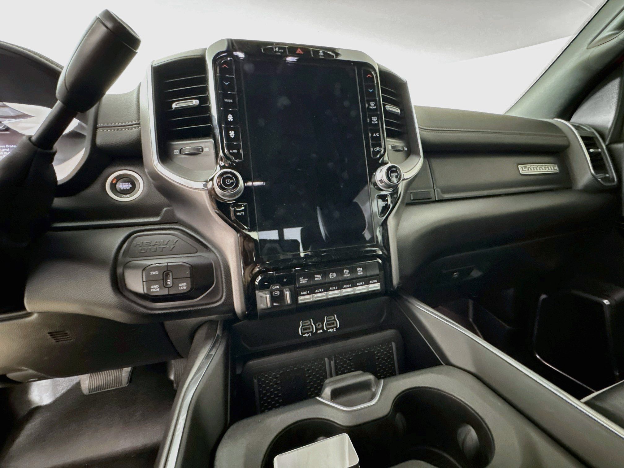 Used 2026 RAM 3500 Laramie w/ Night Edition AWD/4WD image 17