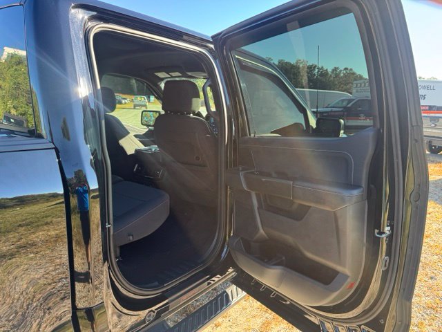 Used 2022 Ford F150 XLT w/ Equipment Group 302A High AWD/4WD image 14