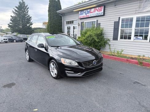 Used 2015 Volvo V60 T5 Premier FWD image 2