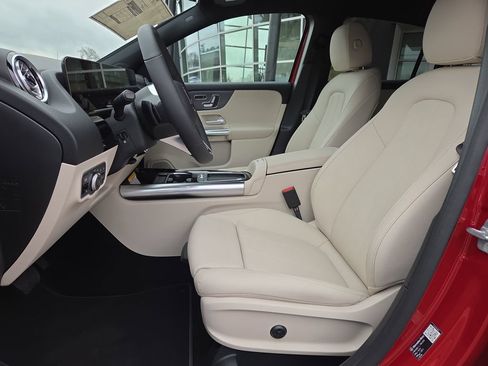 Certified 2026 Mercedes-Benz GLA 250 4MATIC image 12