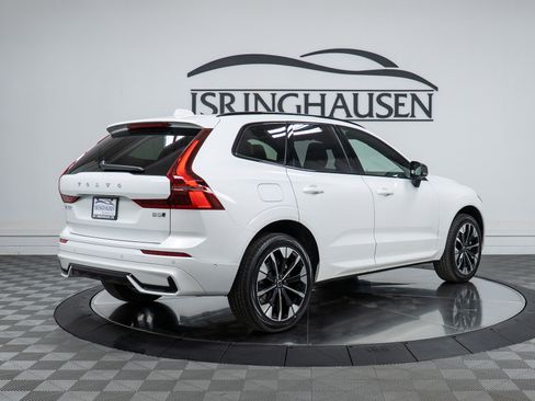 New 2026 Volvo XC60 B5 Plus w/ Climate Package image 5