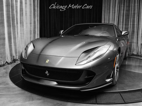 Used 2019 Ferrari 812 Superfast image 2